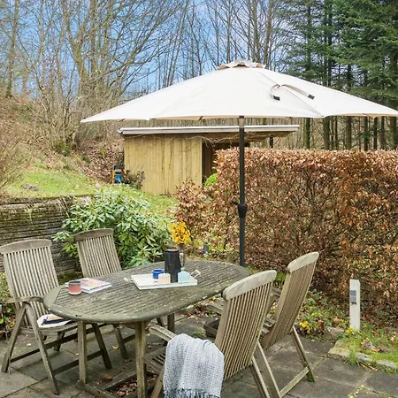 2 Bedroom Lovely In Hébergement de vacances *